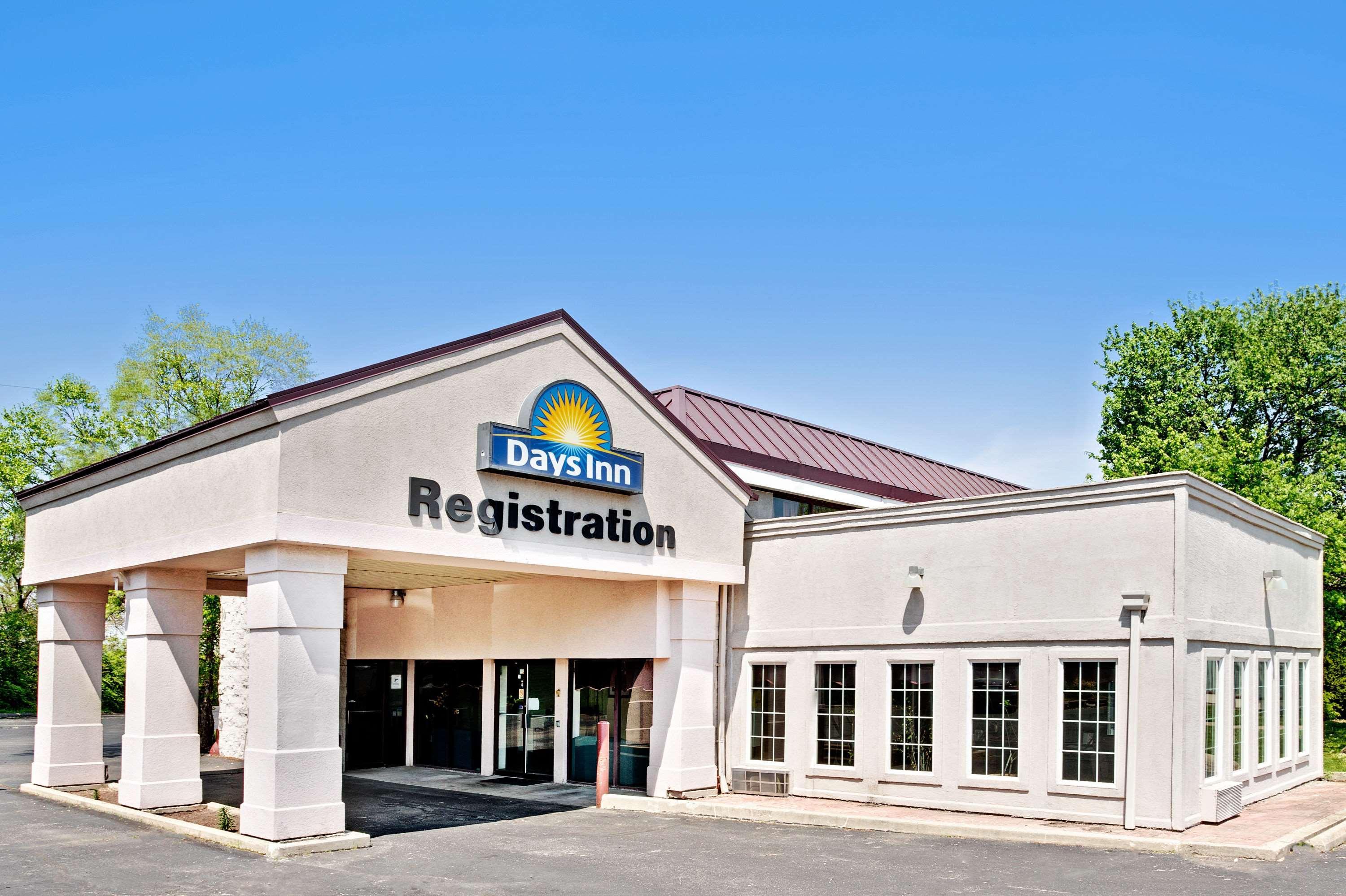 Days Inn By Wyndham Sharonville Exterior foto